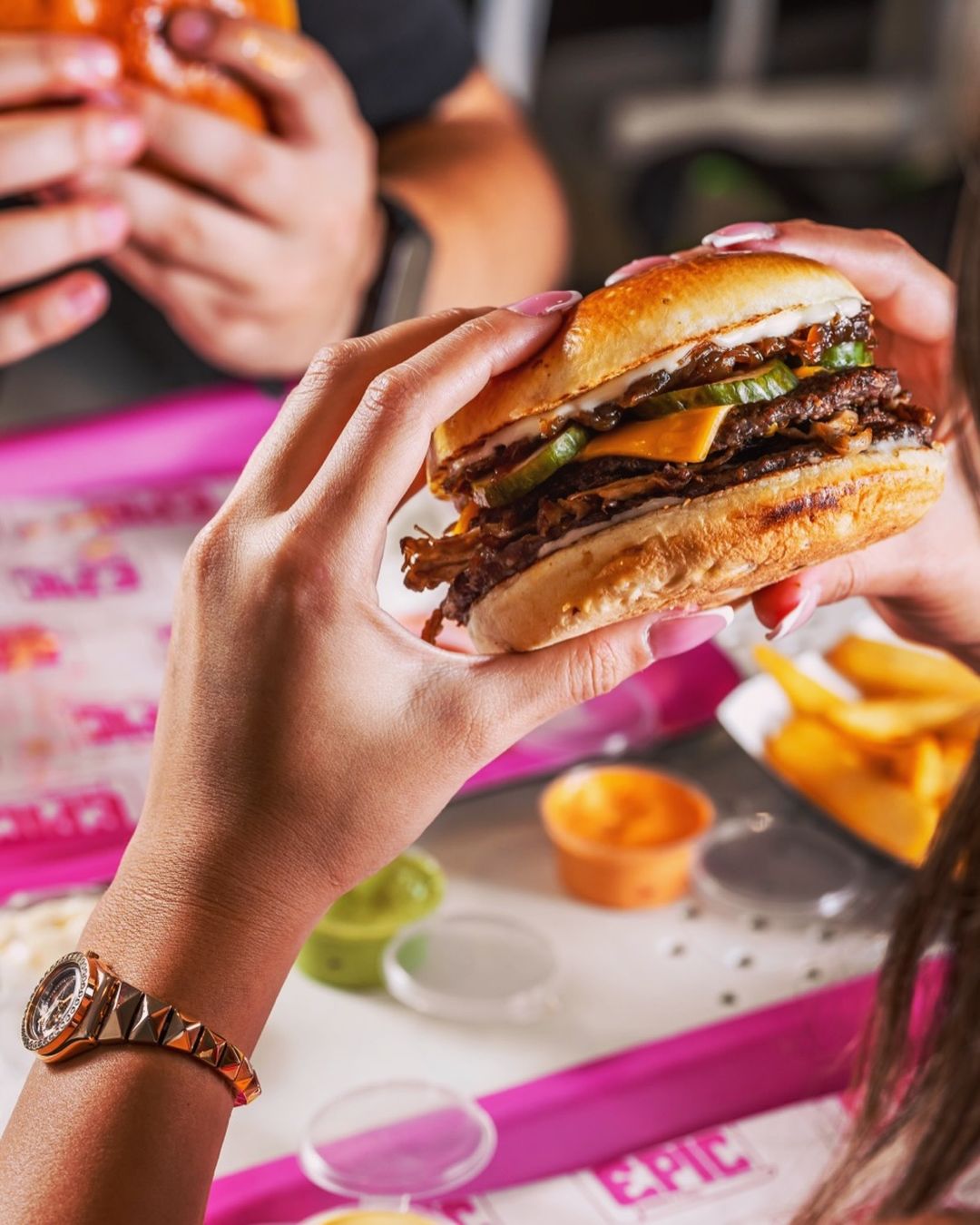 Epic Burger — çift köfteli smash burger
